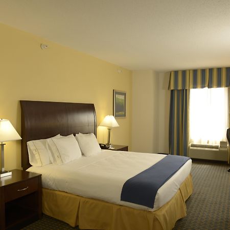 Holiday Inn Express & Suites Wilson-Downtown, An Ihg Hotel Dış mekan fotoğraf